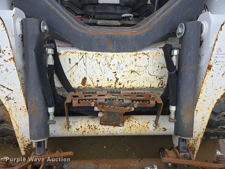 image for item EC3984 2018 Bobcat T590 tracked skid steer loader