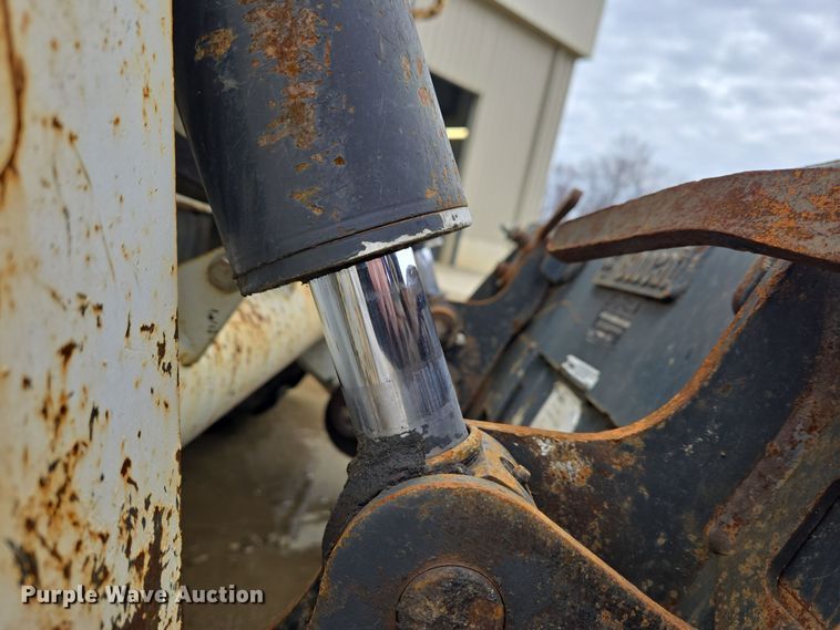 image for item EC3984 2018 Bobcat T590 tracked skid steer loader