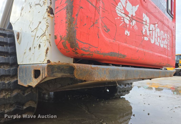 image for item EC3984 2018 Bobcat T590 tracked skid steer loader