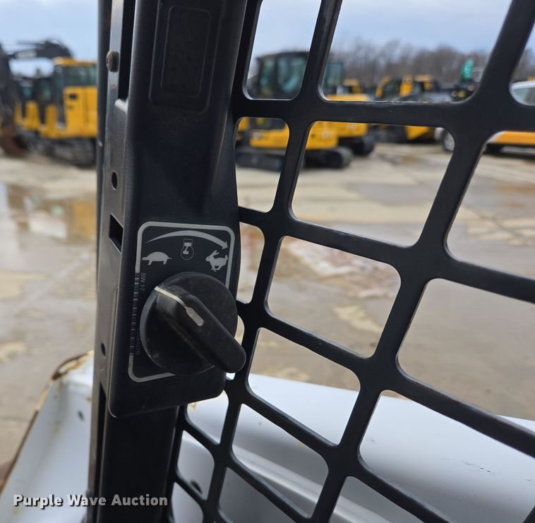 image for item EC3984 2018 Bobcat T590 tracked skid steer loader