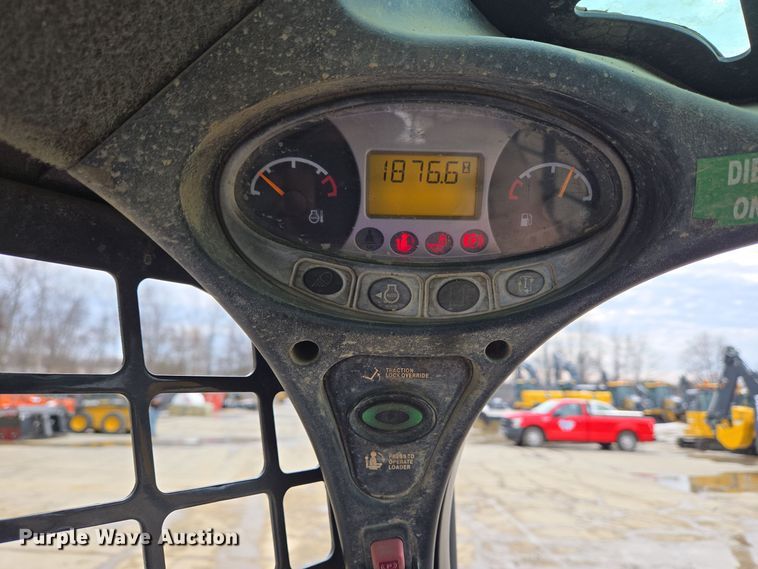 image for item EC3984 2018 Bobcat T590 tracked skid steer loader