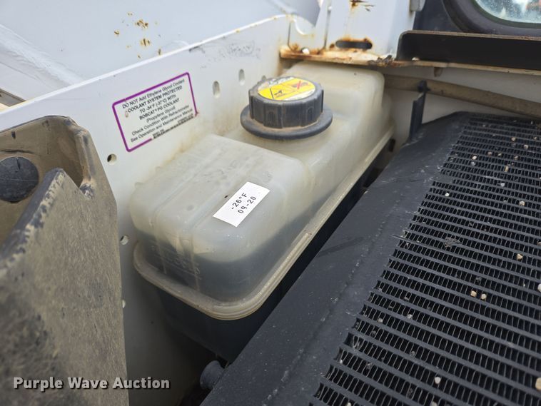 image for item EC3984 2018 Bobcat T590 tracked skid steer loader