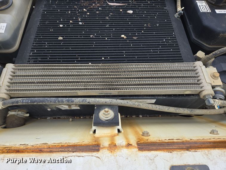 image for item EC3984 2018 Bobcat T590 tracked skid steer loader