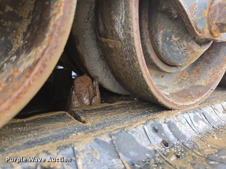 image for item EC3984 2018 Bobcat T590 tracked skid steer loader