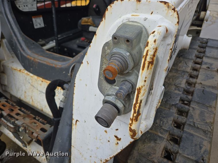 image for item EC3985 2016 Bobcat T550 tracked skid steer loader