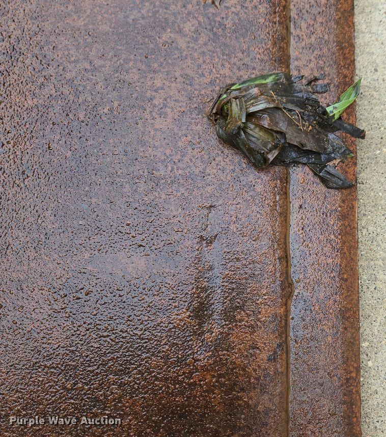 image for item EC3985 2016 Bobcat T550 tracked skid steer loader