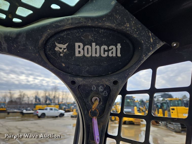 image for item EC3985 2016 Bobcat T550 tracked skid steer loader