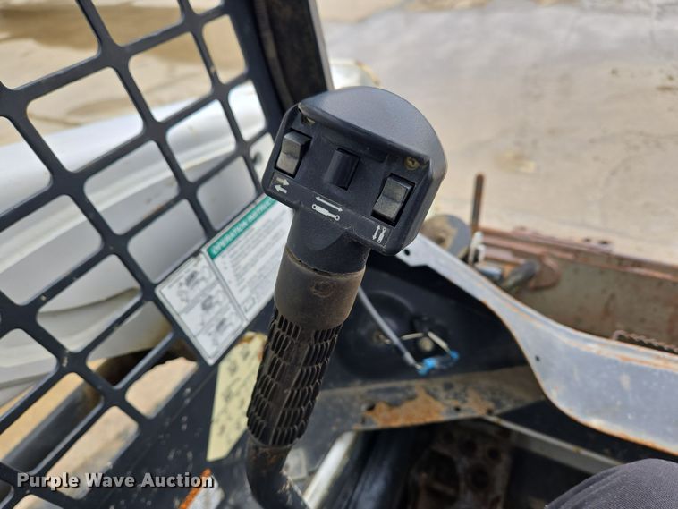 image for item EC3985 2016 Bobcat T550 tracked skid steer loader