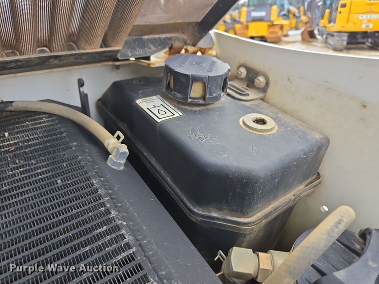 image for item EC3985 2016 Bobcat T550 tracked skid steer loader