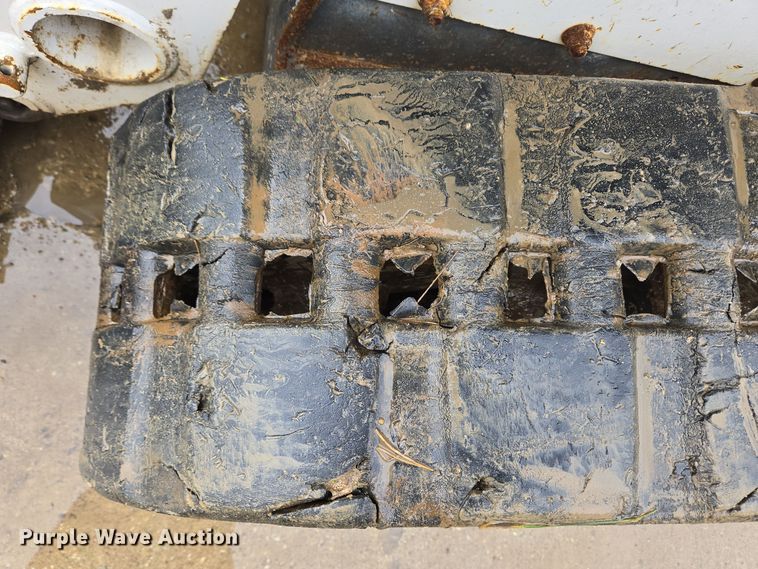 image for item EC3985 2016 Bobcat T550 tracked skid steer loader