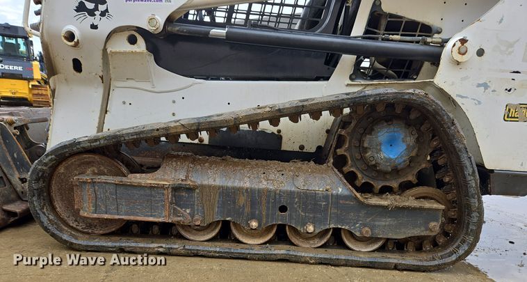 image for item EC3985 2016 Bobcat T550 tracked skid steer loader