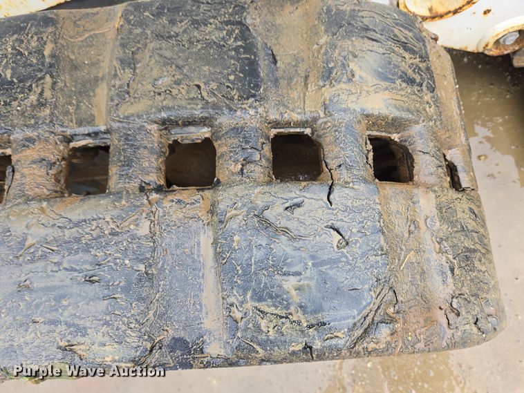 image for item EC3985 2016 Bobcat T550 tracked skid steer loader