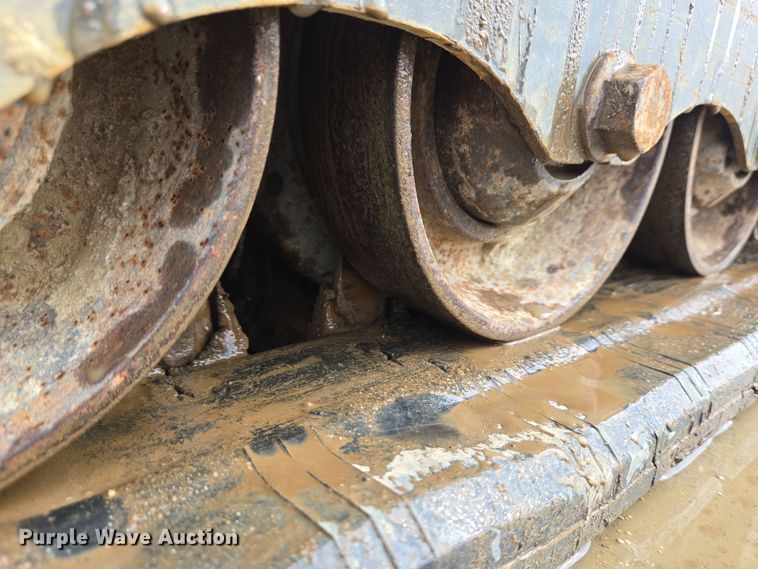 image for item EC3985 2016 Bobcat T550 tracked skid steer loader