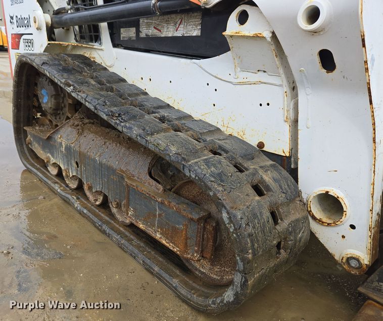 image for item EC3985 2016 Bobcat T550 tracked skid steer loader