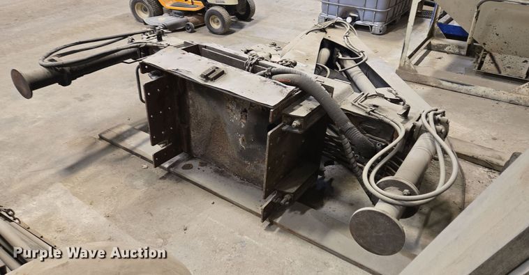 image for item EC3986 HIAB 077 B-2 CLX crane