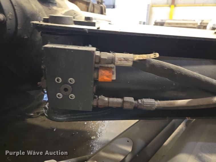 image for item EC3986 HIAB 077 B-2 CLX crane