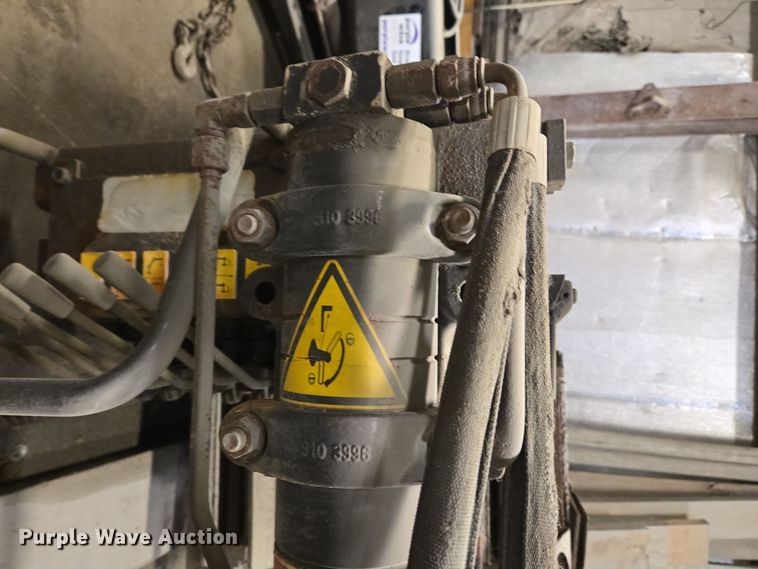 image for item EC3986 HIAB 077 B-2 CLX crane