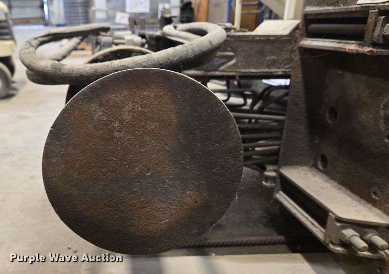 image for item EC3986 HIAB 077 B-2 CLX crane