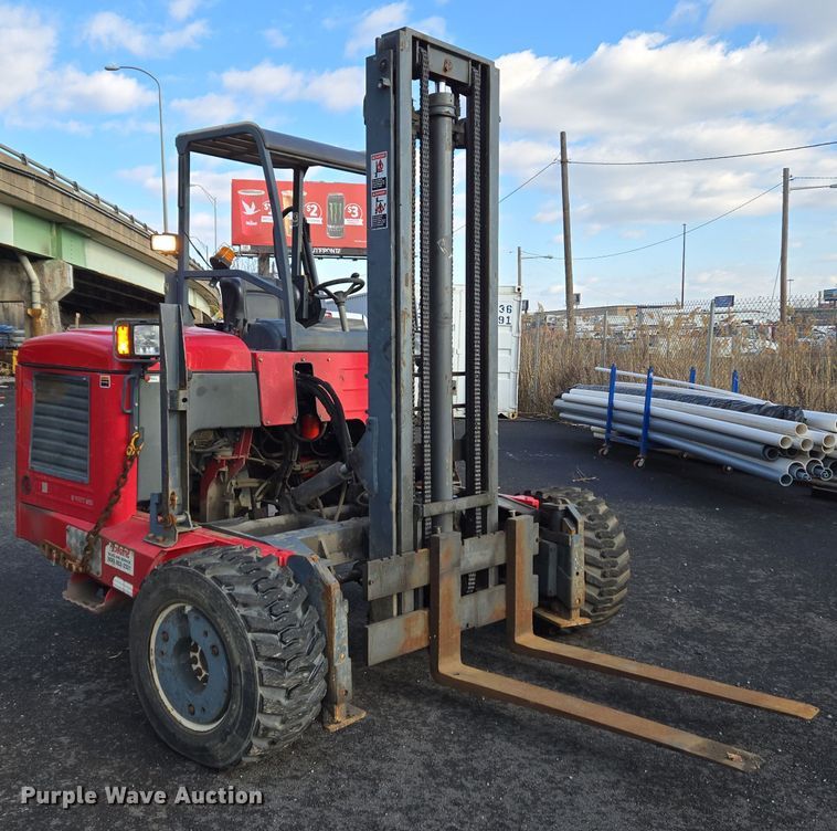 image for item EC3992 2013 Moffett M55.4 forklift
