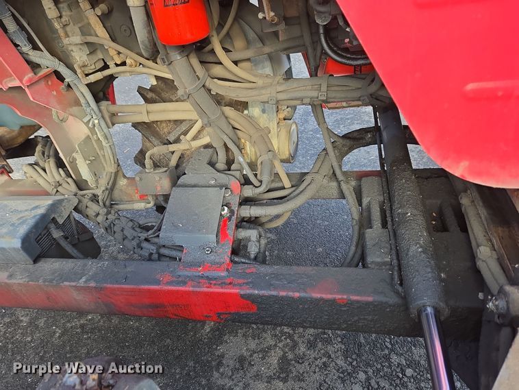 image for item EC3992 2013 Moffett M55.4 forklift