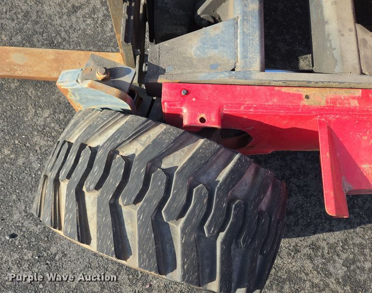 image for item EC3992 2013 Moffett M55.4 forklift