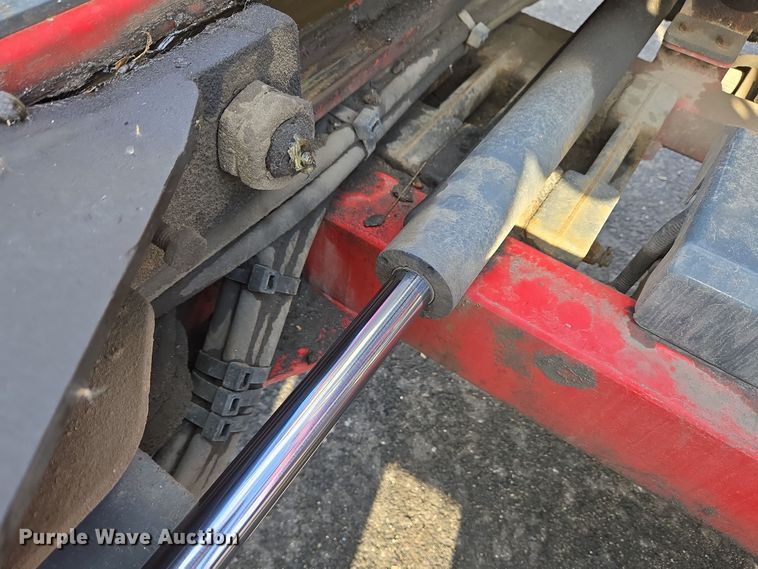 image for item EC3992 2013 Moffett M55.4 forklift