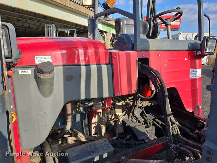 image for item EC3992 2013 Moffett M55.4 forklift