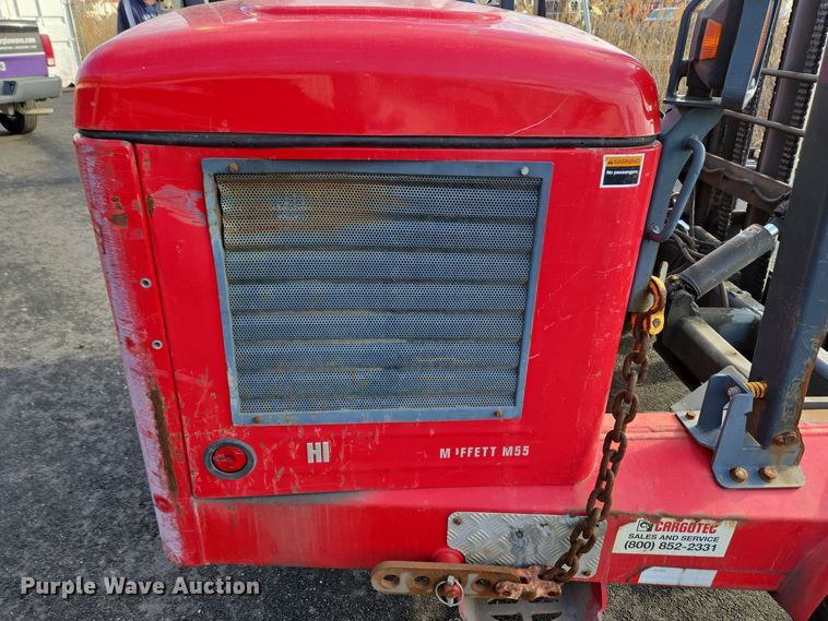 image for item EC3992 2013 Moffett M55.4 forklift