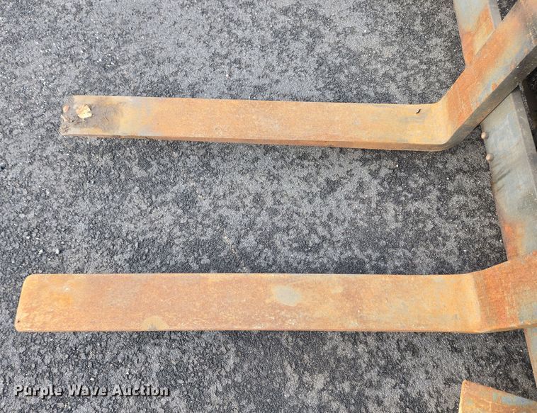 image for item EC3992 2013 Moffett M55.4 forklift