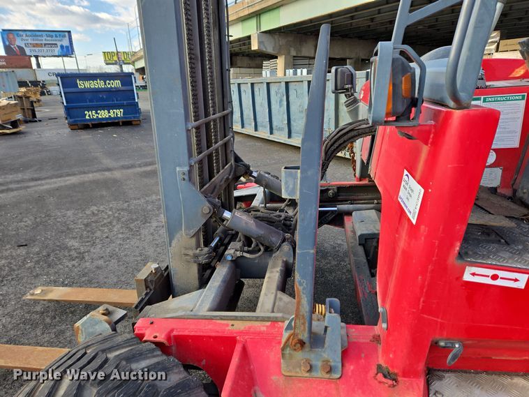 image for item EC3992 2013 Moffett M55.4 forklift