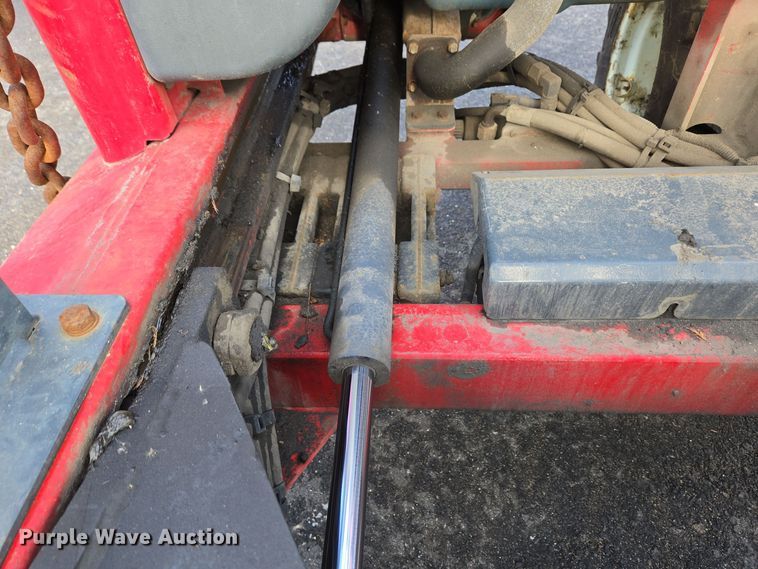 image for item EC3992 2013 Moffett M55.4 forklift