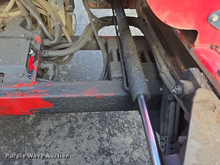 image for item EC3992 2013 Moffett M55.4 forklift