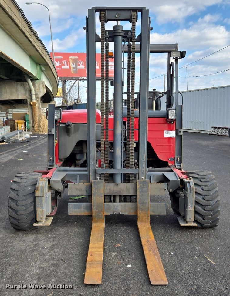 image for item EC3993 2012 Moffett M55.4 forklift