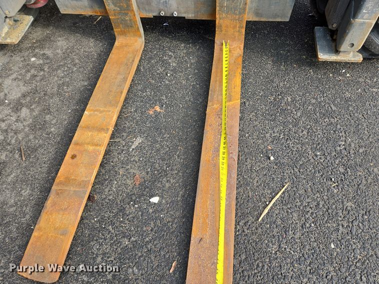 image for item EC3993 2012 Moffett M55.4 forklift