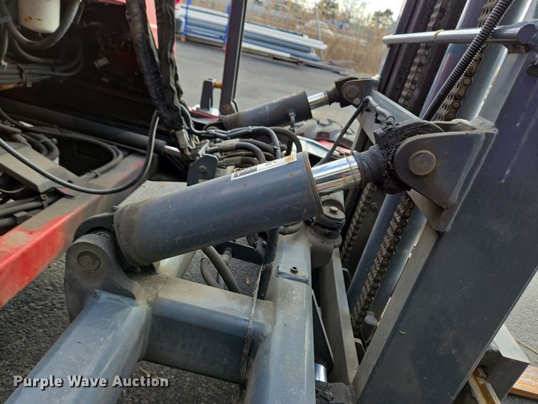 image for item EC3993 2012 Moffett M55.4 forklift