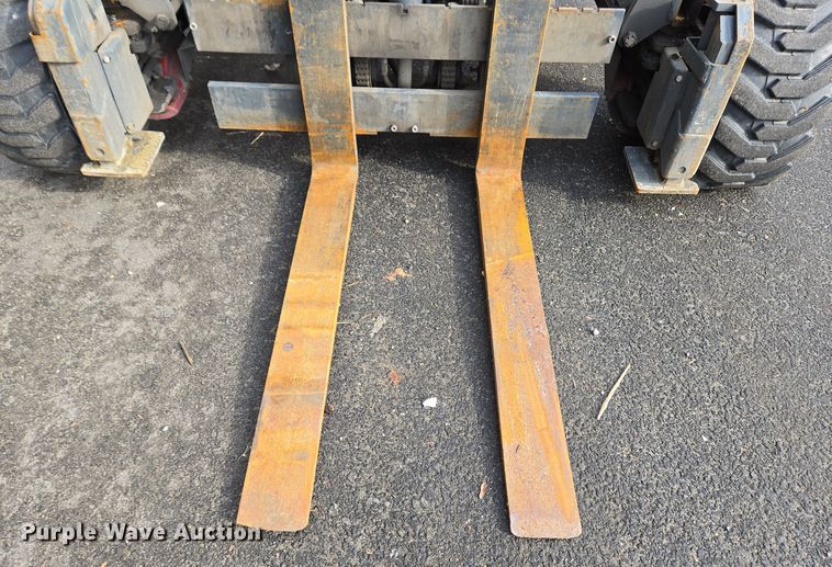 image for item EC3993 2012 Moffett M55.4 forklift