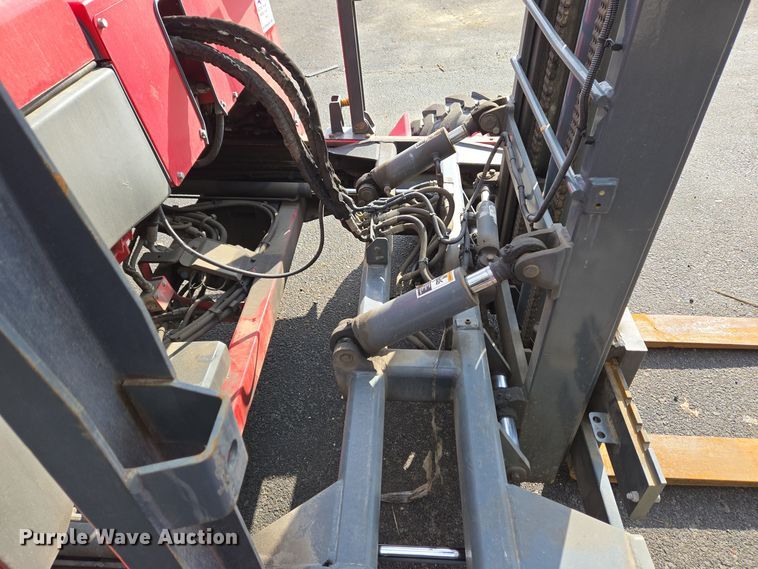 image for item EC3993 2012 Moffett M55.4 forklift