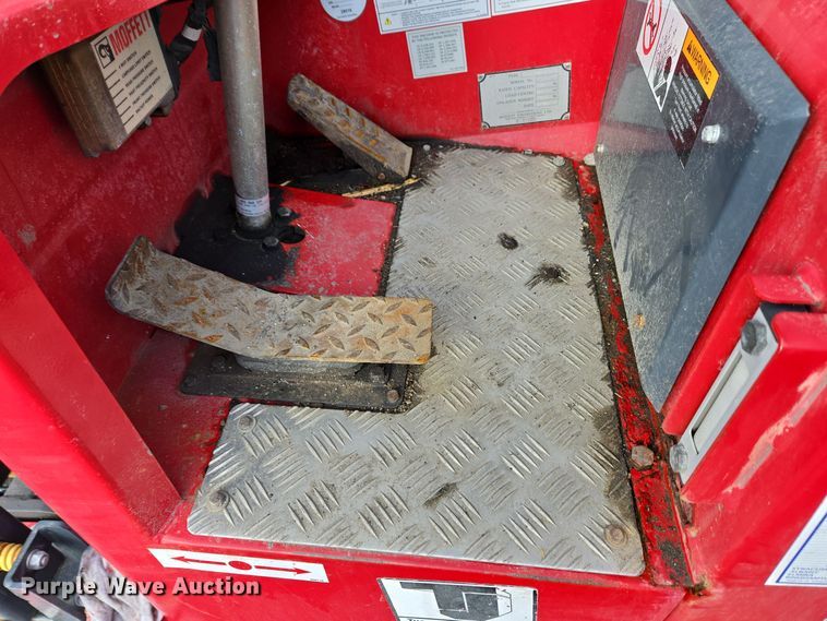 image for item EC3993 2012 Moffett M55.4 forklift