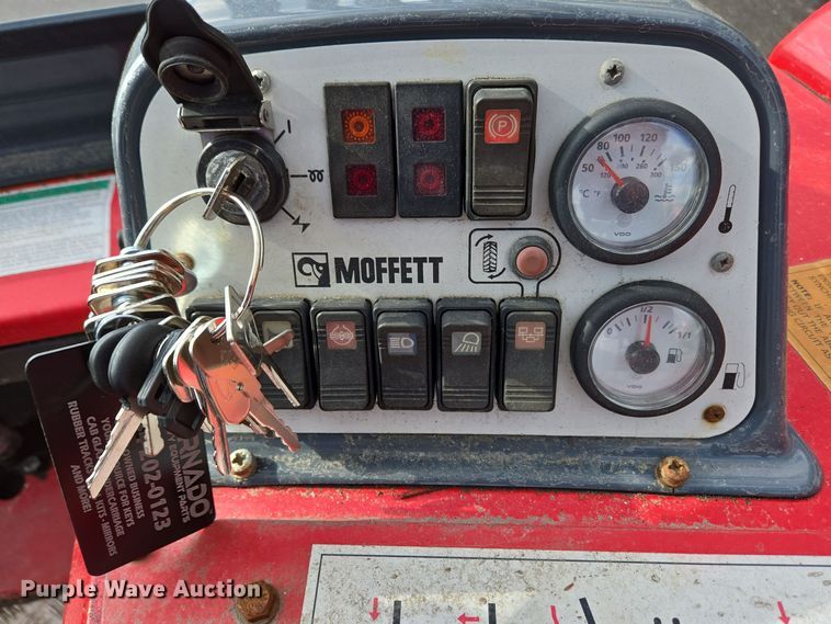 image for item EC3993 2012 Moffett M55.4 forklift