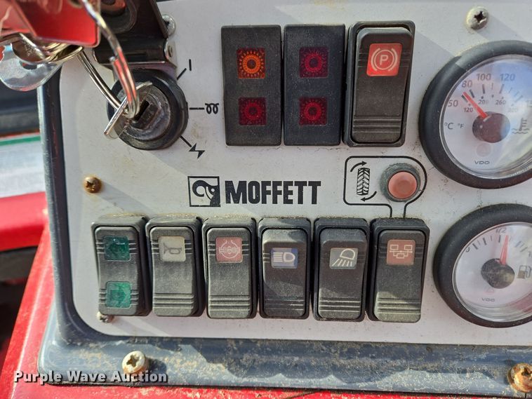 image for item EC3993 2012 Moffett M55.4 forklift