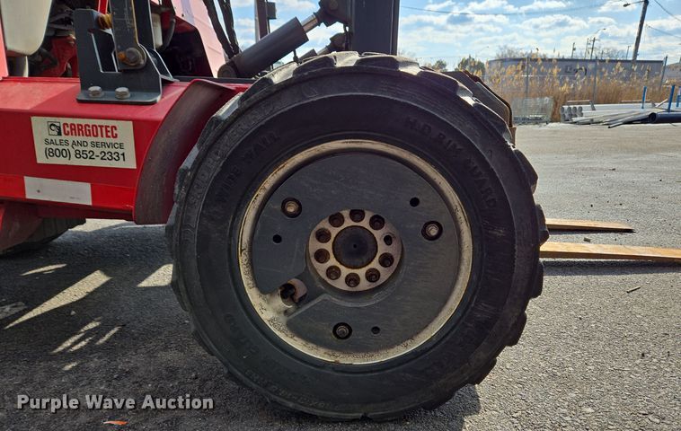 image for item EC3993 2012 Moffett M55.4 forklift