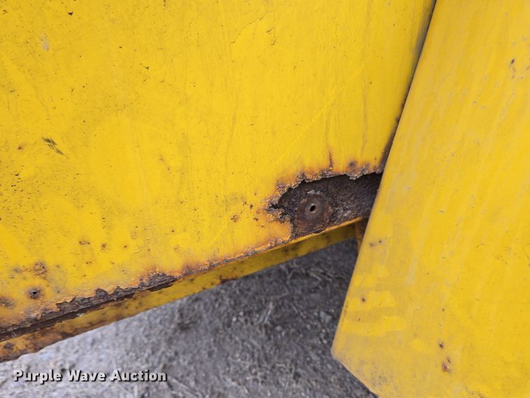 image for item EC3999 Hesco 404007 generator