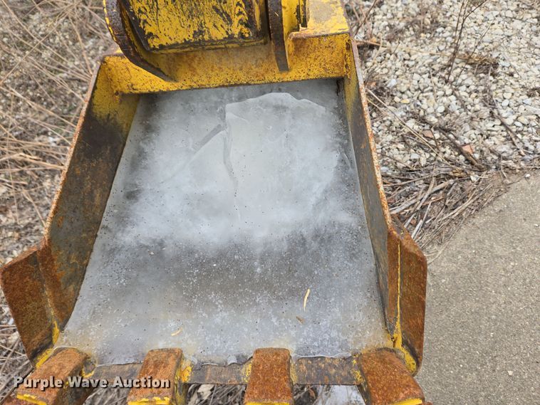 image for item EC4001 1997 Terramite T5C backhoe