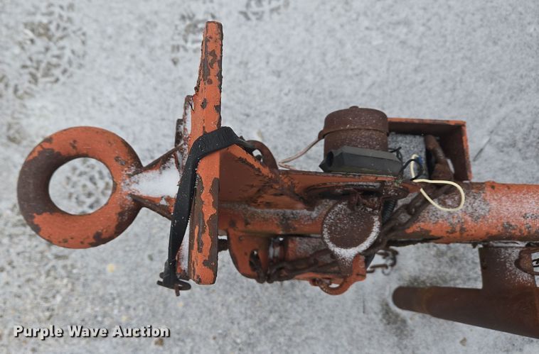 image for item EC4004 1982 Owens Classic equipment trailer