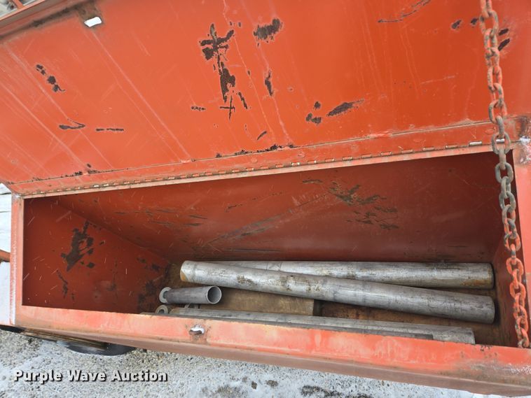 image for item EC4004 1982 Owens Classic equipment trailer