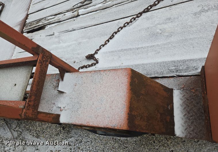 image for item EC4004 1982 Owens Classic equipment trailer