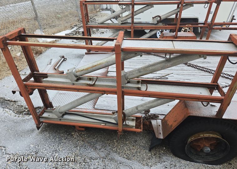 image for item EC4004 1982 Owens Classic equipment trailer