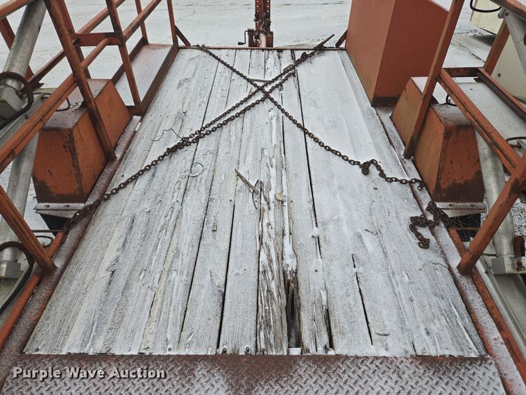 image for item EC4004 1982 Owens Classic equipment trailer