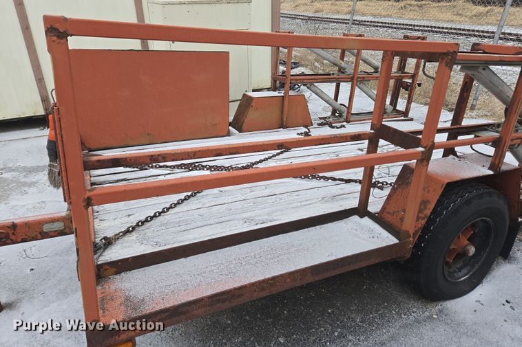 image for item EC4004 1982 Owens Classic equipment trailer
