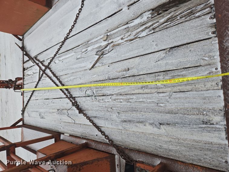 image for item EC4004 1982 Owens Classic equipment trailer